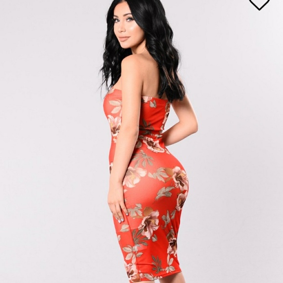 Dress - Picture 2 of 3